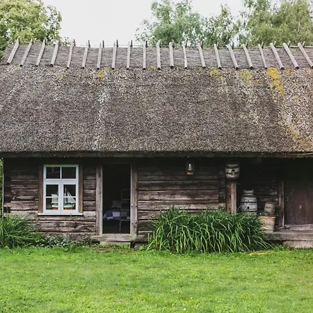 게스트하우스 Paerdi Talu Aidamaja Liiva (Saaremaa)