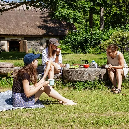 게스트하우스 Paerdi Talu Aidamaja Liiva (Saaremaa)
